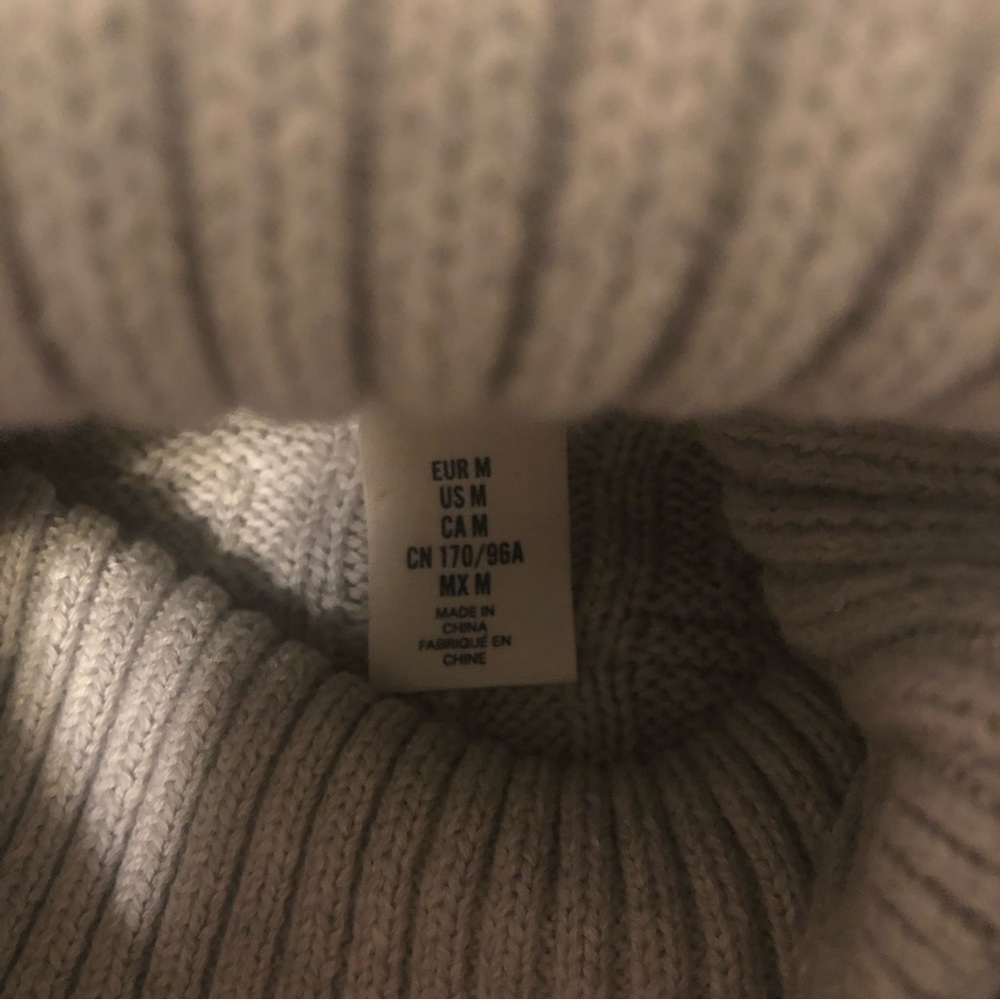 L.O.G.G. Gray Sweater❗️ - Picture 7 of 12